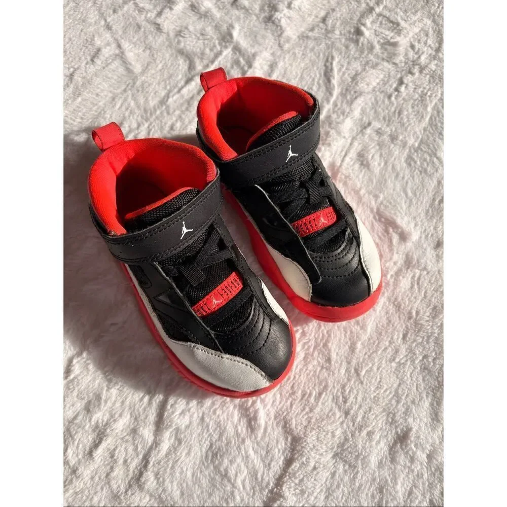 Jordan Toddler Jumpman Two Trey Sneakers Size 9C